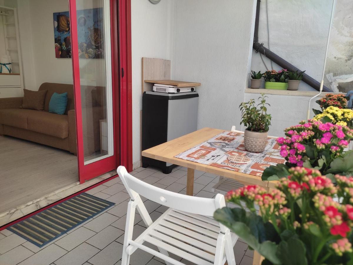 Xiphonia Holiday House Aci Castello Esterno foto
